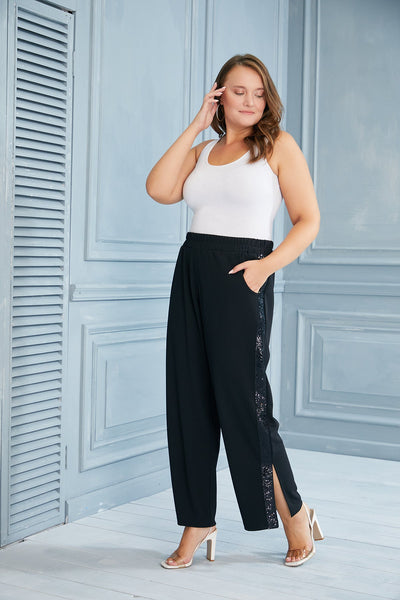 Plus size wide-leg trousers with edging and slits