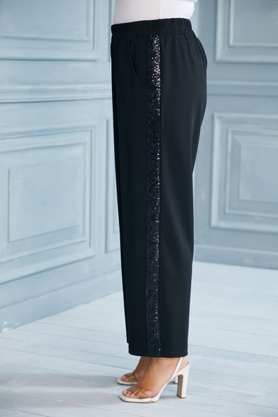 Plus size wide-leg trousers with edging and slits