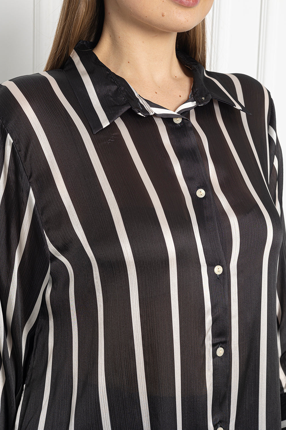 Satin shirt luxury - striped Black