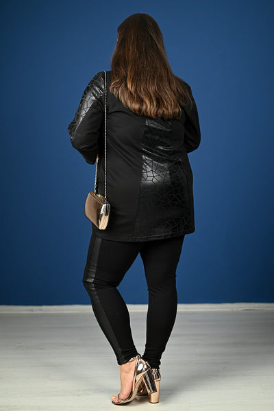 Plus size knitted tunic with leather