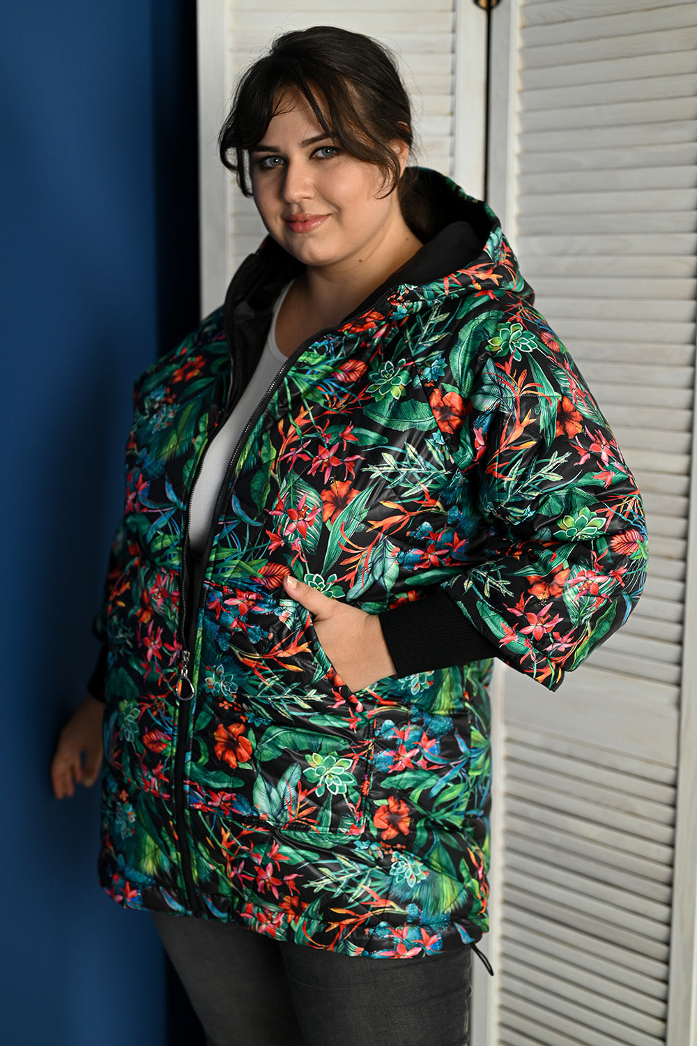 Plus size jacket in a floral print with a hood