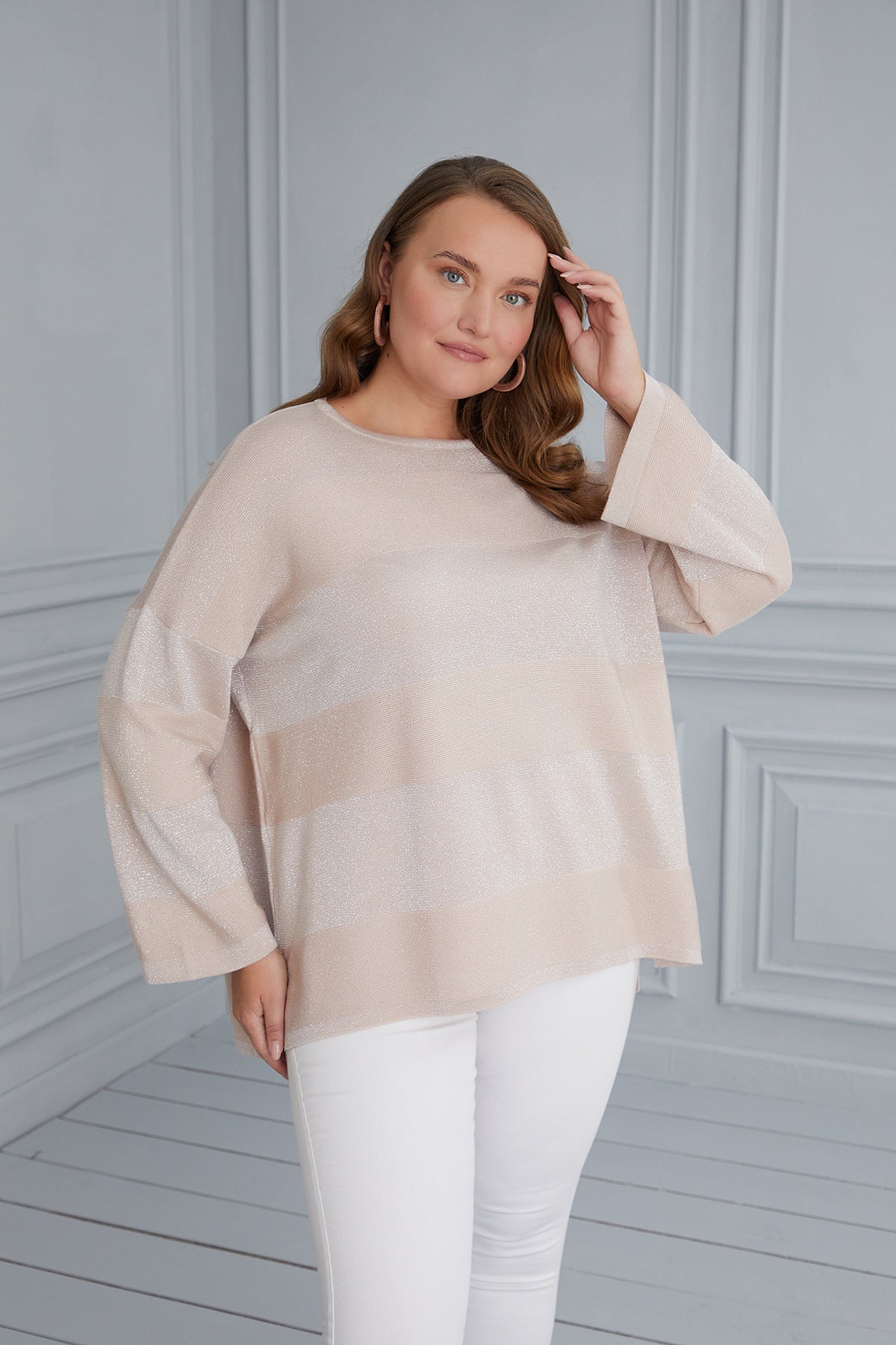 Knit blouse with delicate stripes - beige