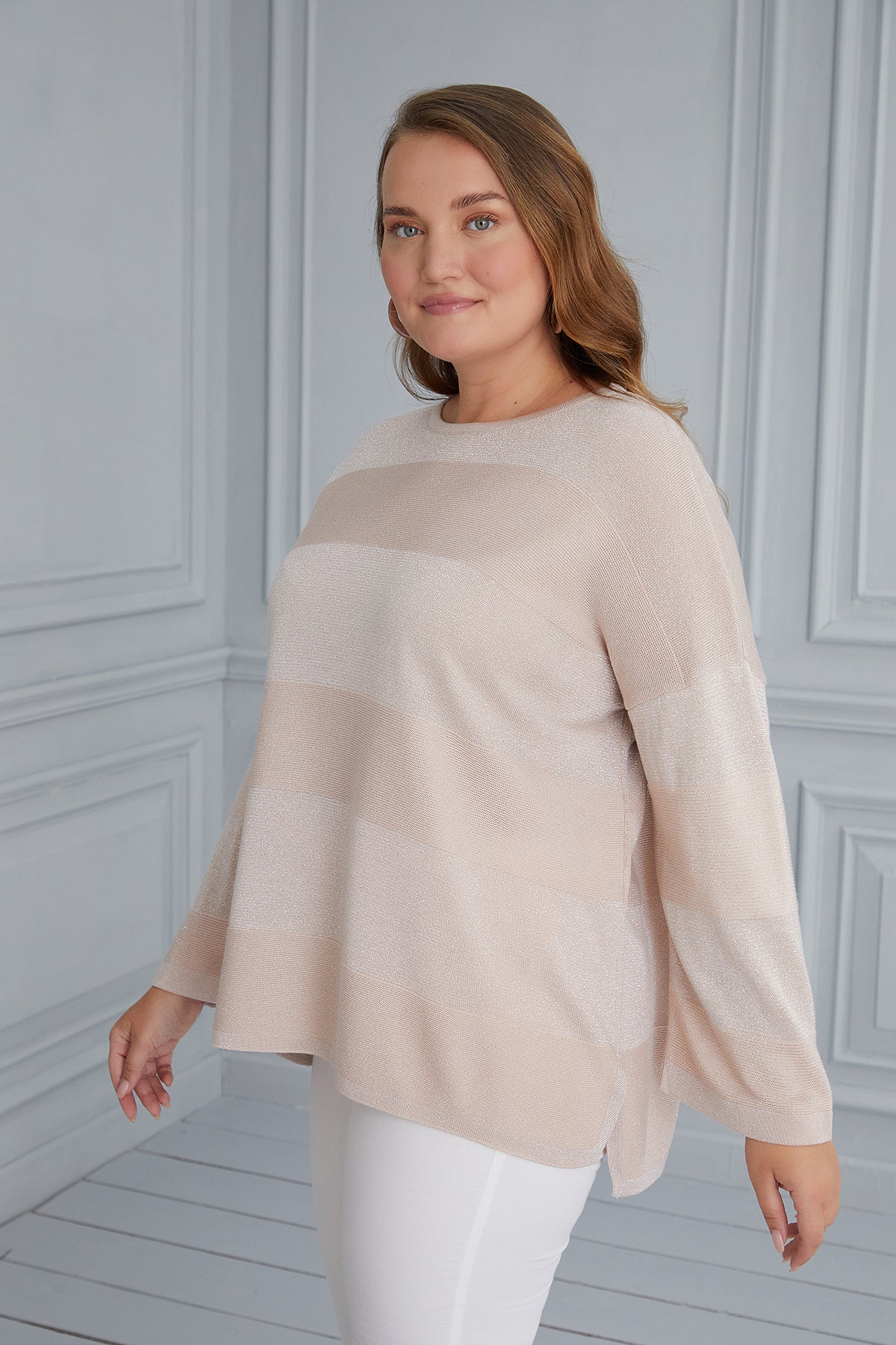 Knit blouse with delicate stripes - beige