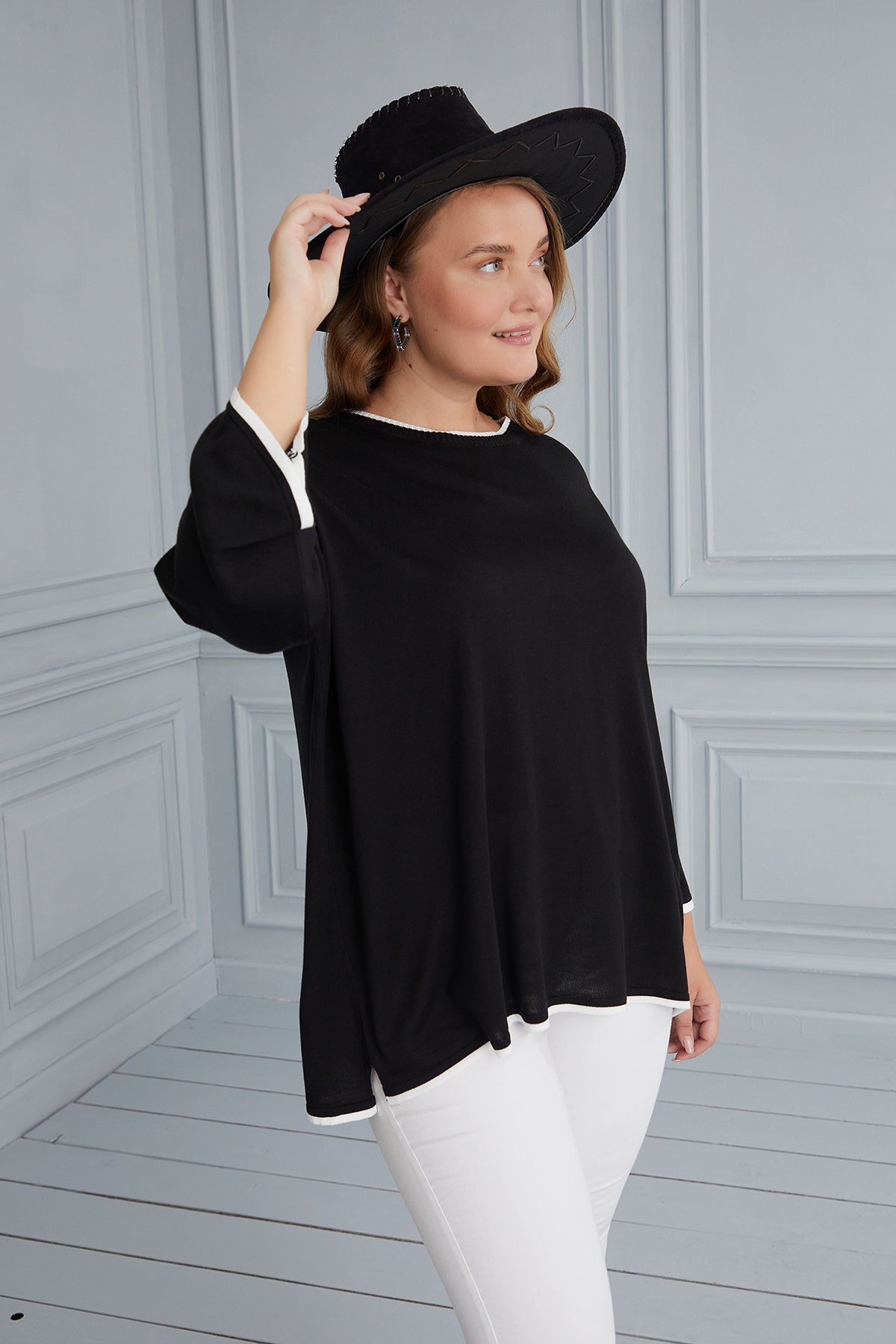 Maxi Blouse Knitting Contrast - Black