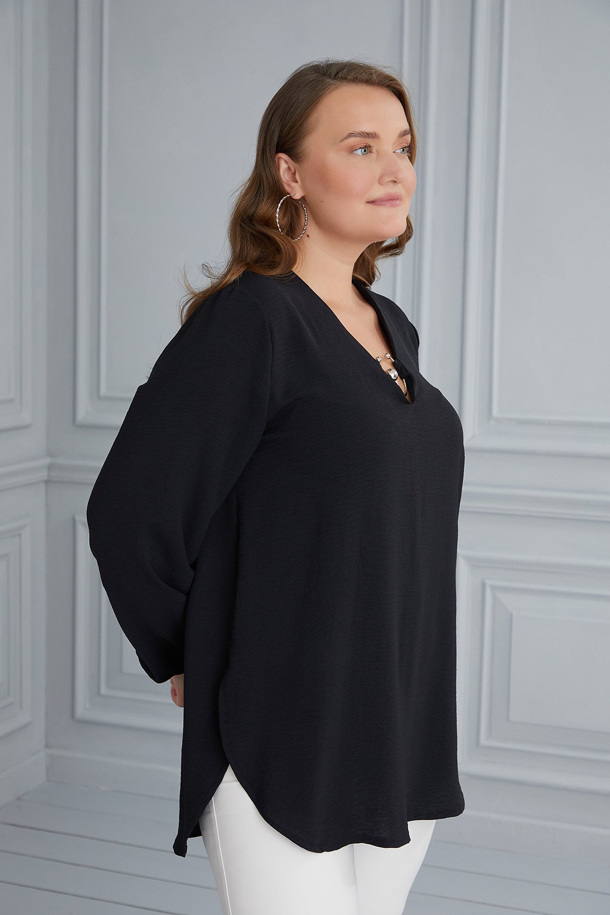 Maxi tunic with original neckline - black