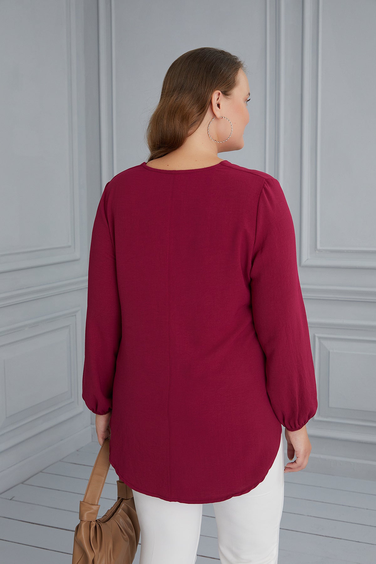 Maxi tunic with original neckline - raspberry