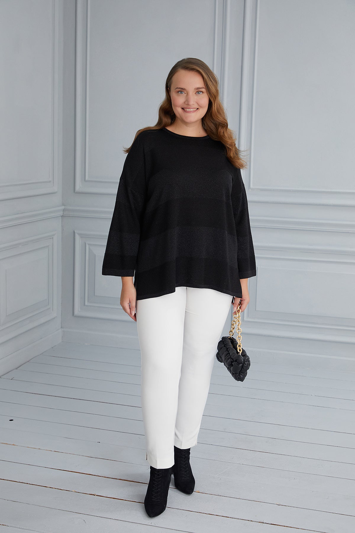 Knit blouse with delicate stripes - black