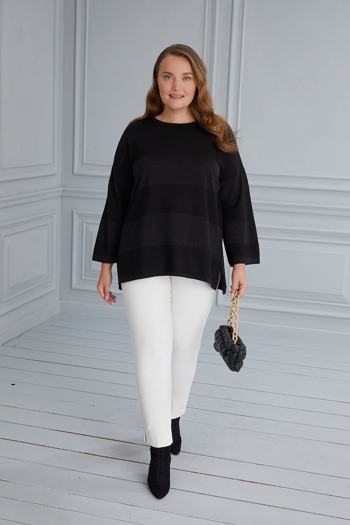 Knit blouse with delicate stripes - black