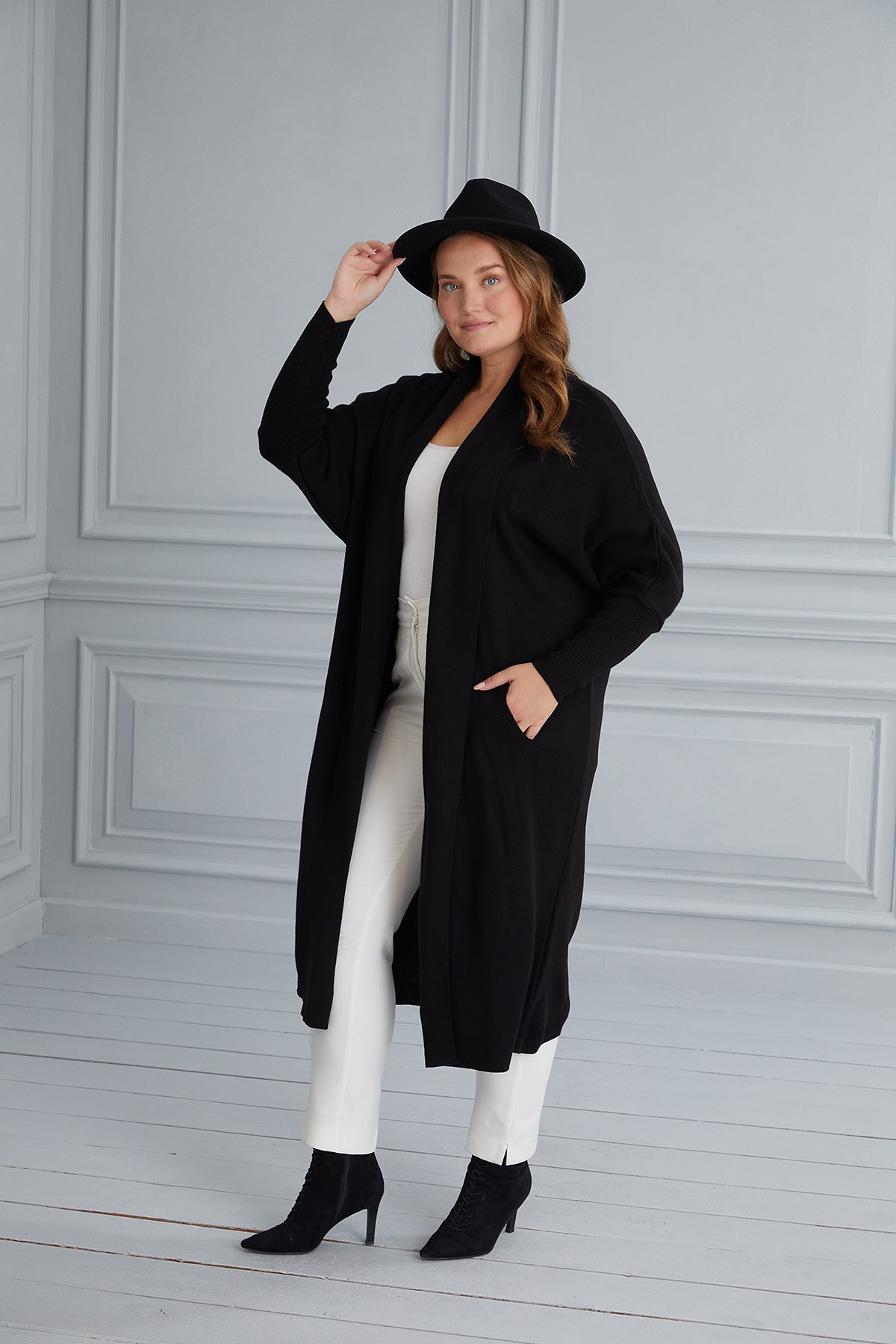 Long maxi cardigan with bat sleeves - black