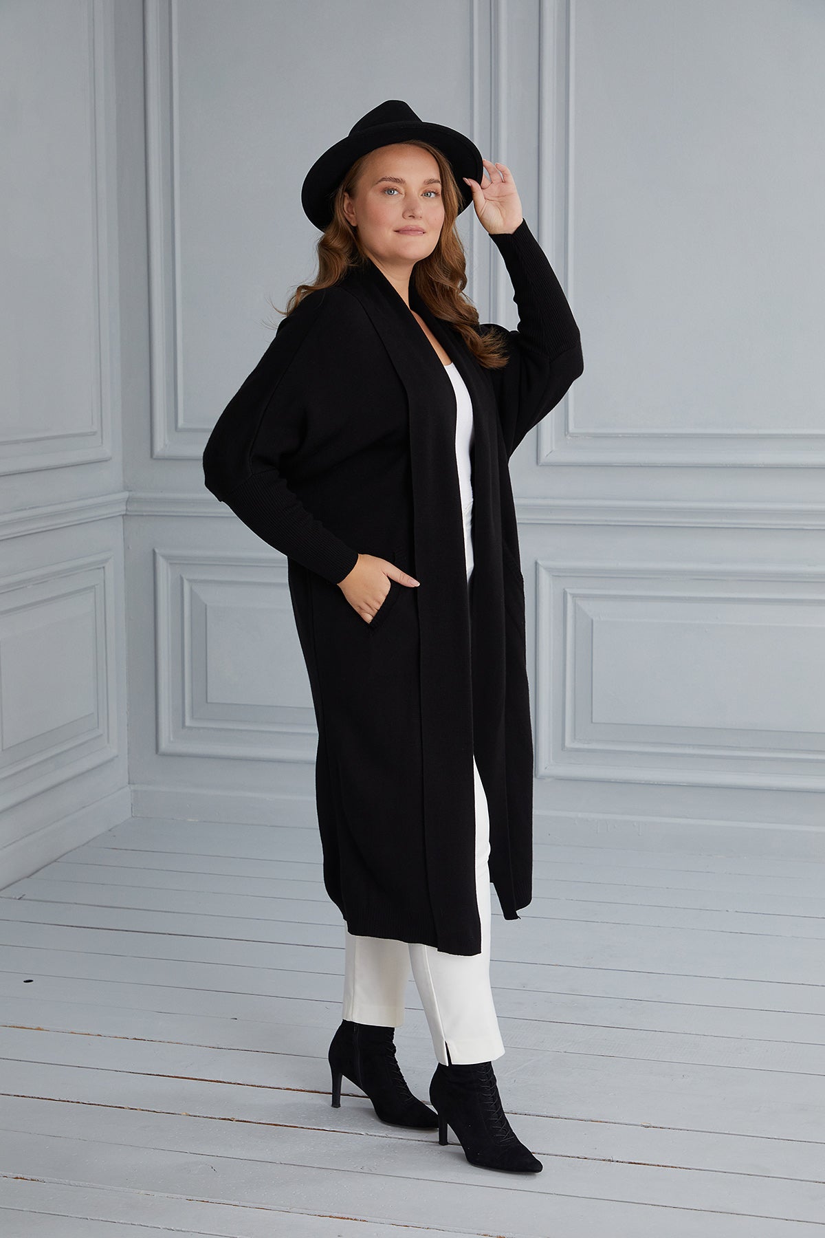 Long maxi cardigan with bat sleeves - black