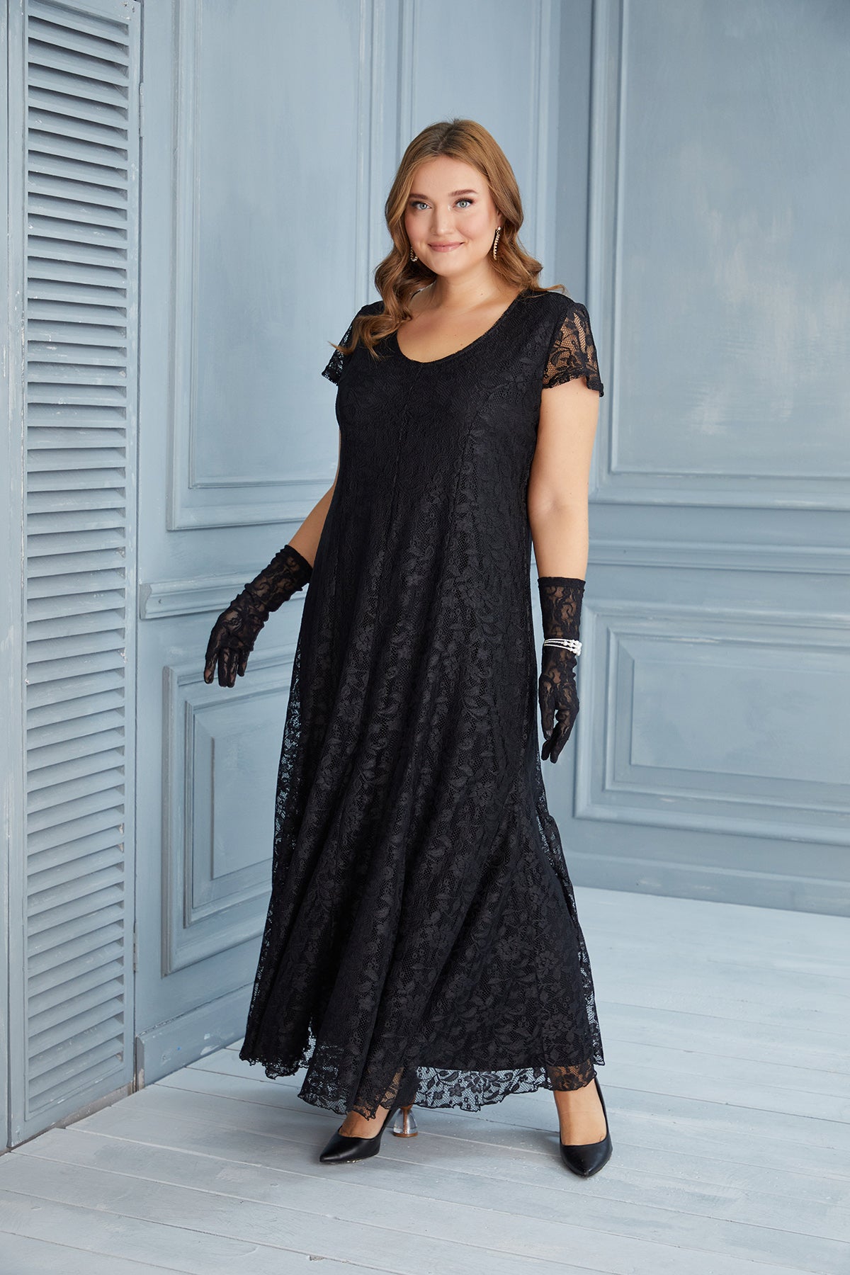 Plus size long laced dress women