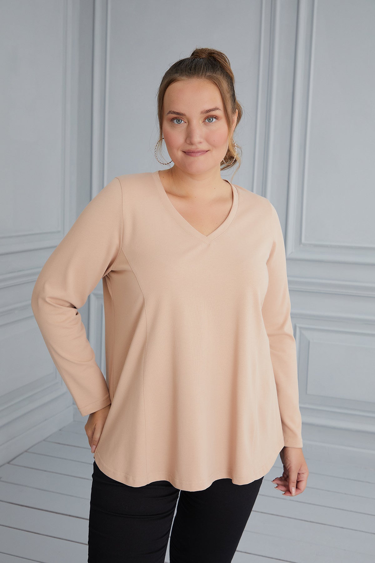 Maxi V-neck blouse - beige