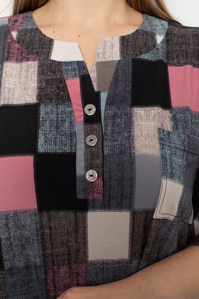 Shirt with buttons - squares