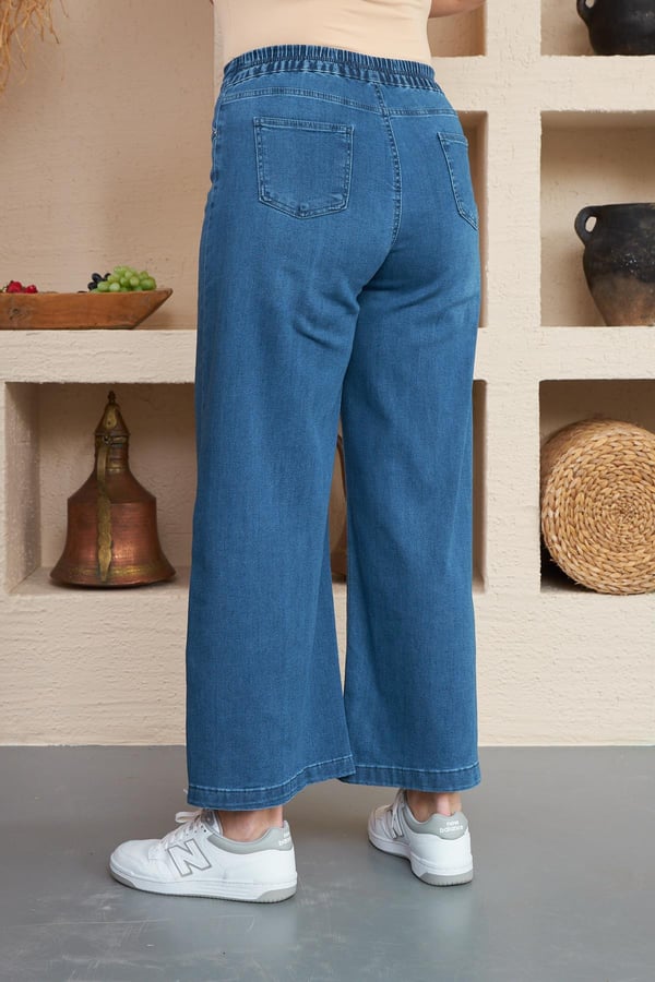 Maxi jeans with wide legs and elastic waist